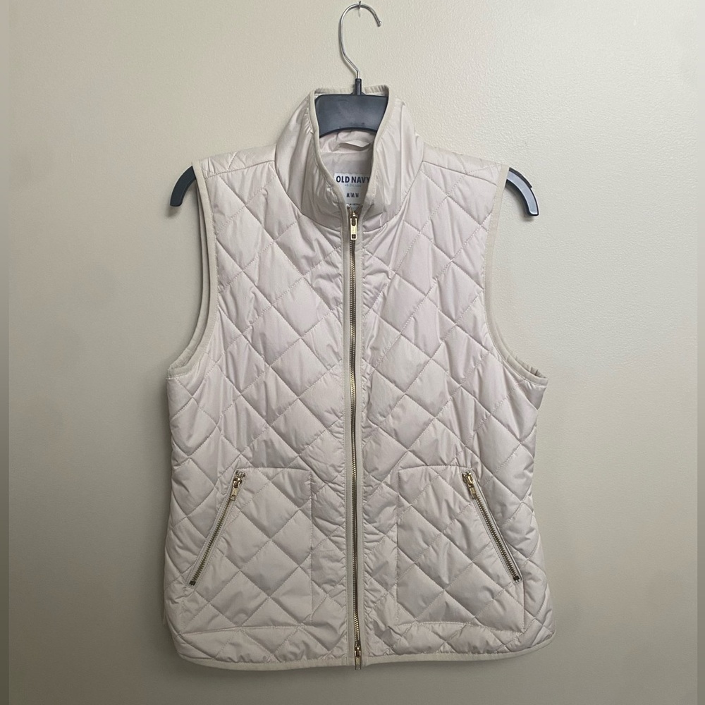 Old Navy Womens Quilted Vest SIZE MEDIUM